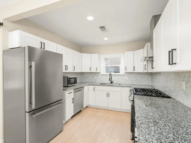 $285,000 | 4461 East Madison Avenue, Fresno, CA 93702