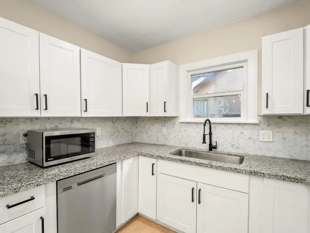 $285,000 | 4461 East Madison Avenue, Fresno, CA 93702