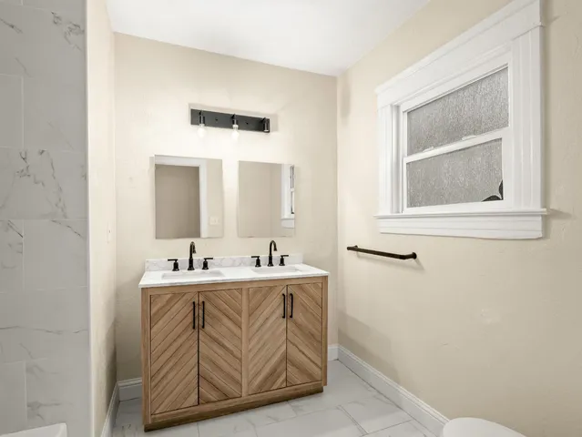 $285,000 | 4461 East Madison Avenue, Fresno, CA 93702