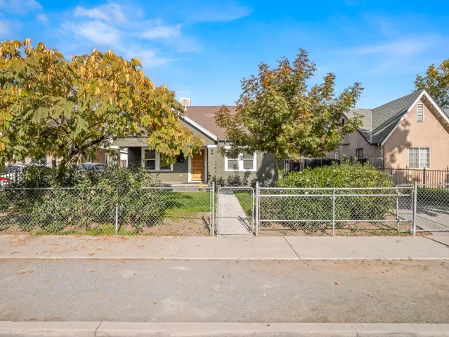 $285,000 | 4461 East Madison Avenue, Fresno, CA 93702