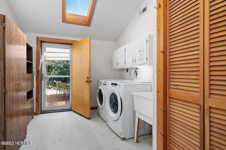 409 Friendly Road Morehead City, NC 28557 - Photo 32 of 40 Laundry