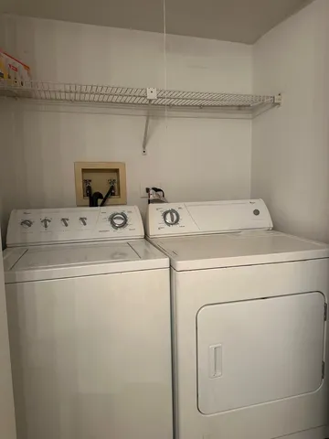 $1,850 | 1504 West Jefferson Avenue, Unit A, Naperville, IL 60540