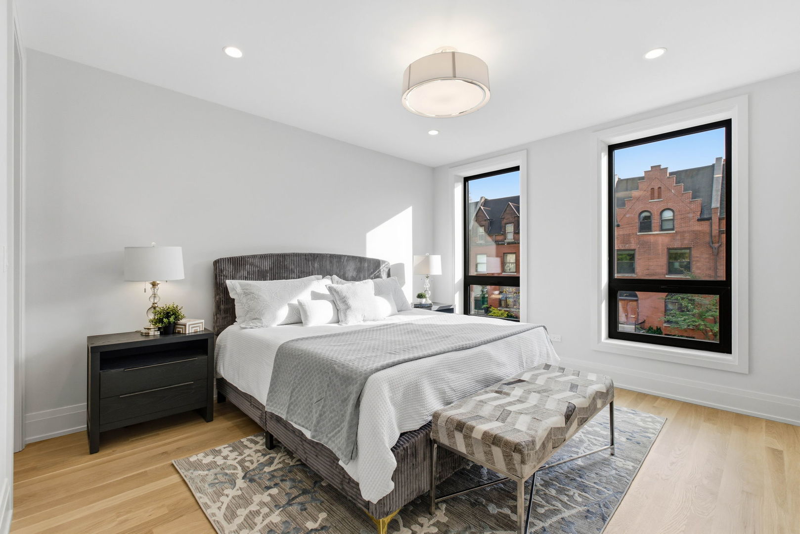 908 West Fullerton Avenue, Unit 2 Chicago, IL 60614 - Photo 15 of 19