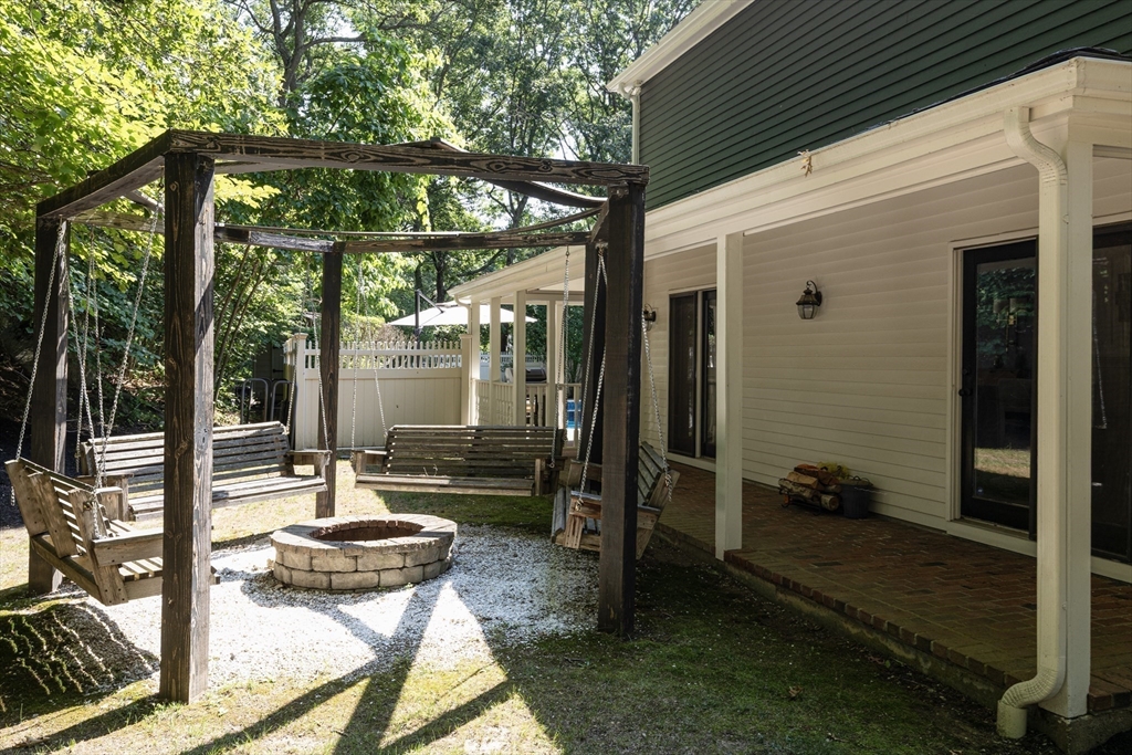 14 Hidden Brick Road Hopkinton, MA 01748 - Photo 39 of 42 Gallery Image 39