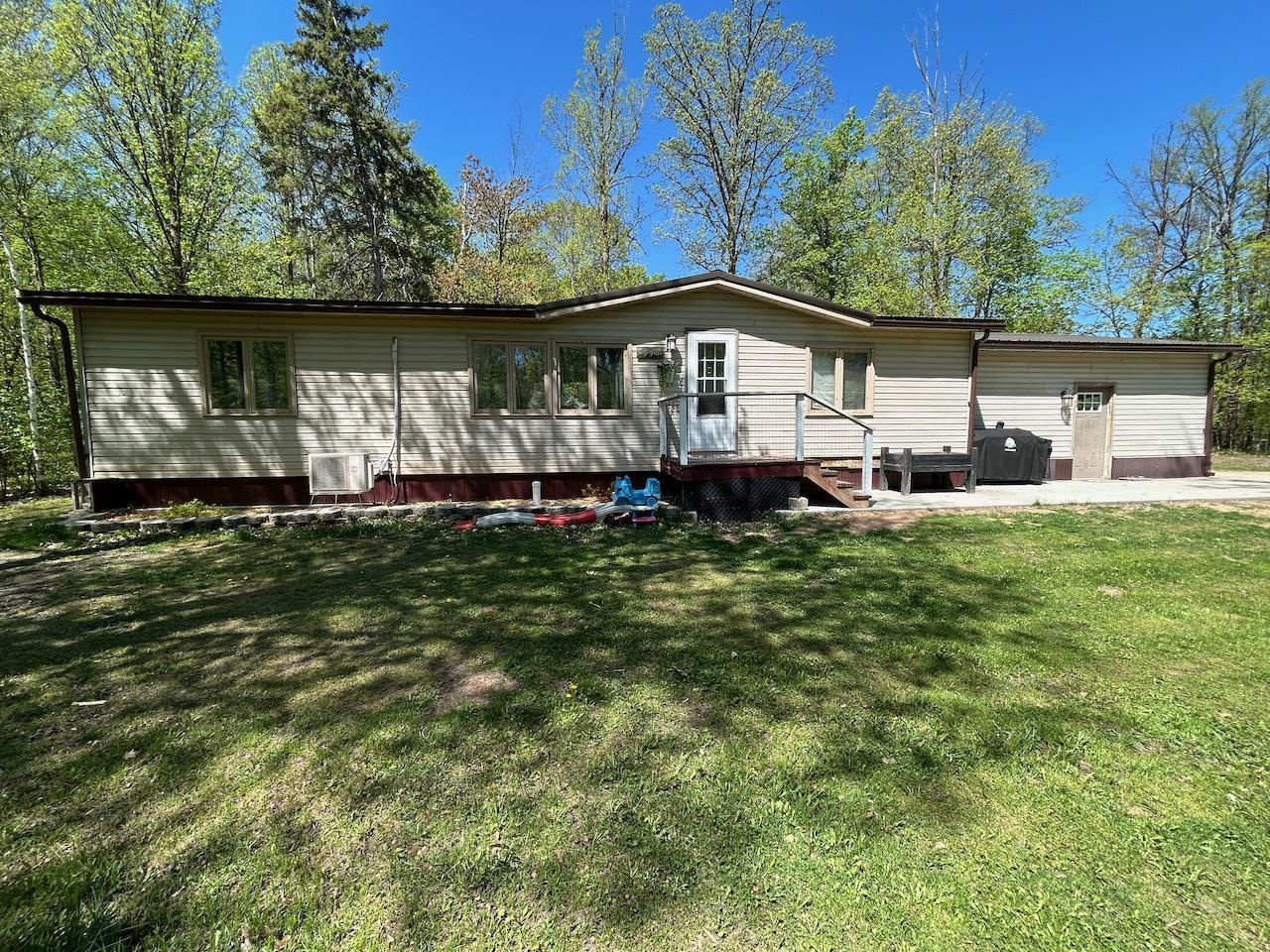 628 Silver Lake Road Northwest Bemidji, MN 56601 - Photo 2 of 25