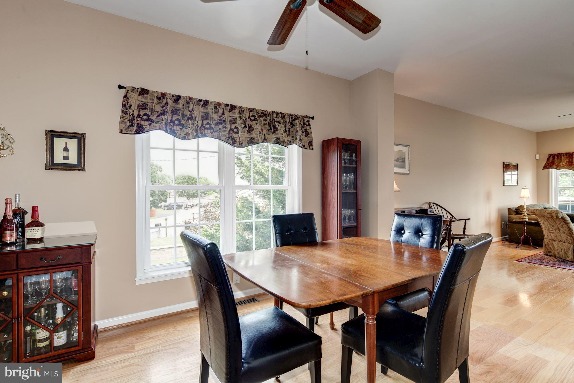 7230 River Drive Road Baltimore, MD 21219 - Photo 15 of 29 Dining Room
