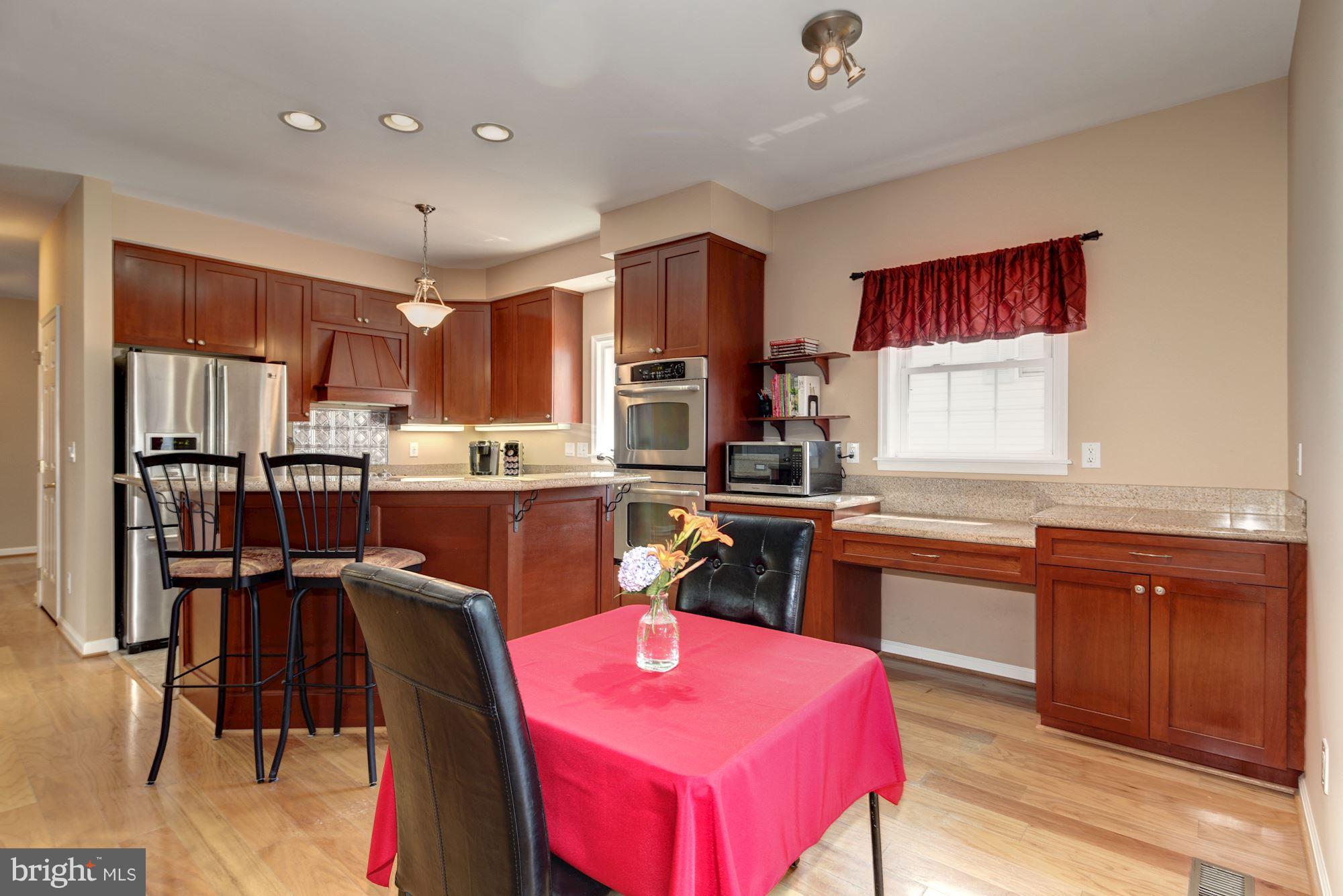 7230 River Drive Road Baltimore, MD 21219 - Photo 20 of 29 Large Breakfast Area
