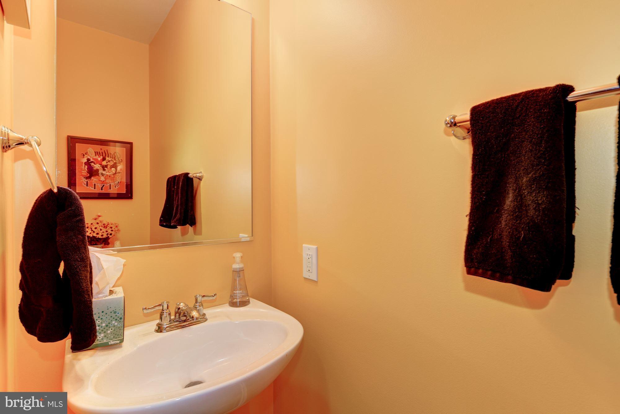 7230 River Drive Road Baltimore, MD 21219 - Photo 21 of 29 Bath