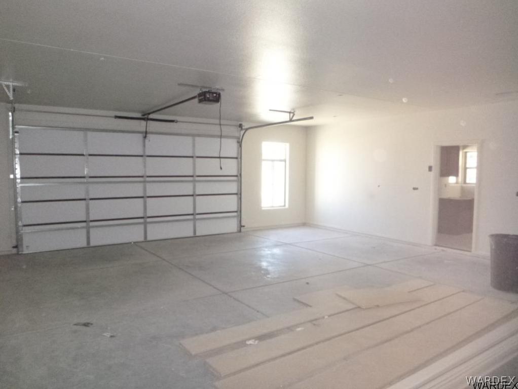 2673 Pegasus Ranch Road Bullhead City, AZ 86429 - Photo 33 of 36 Approx 28 ft garage