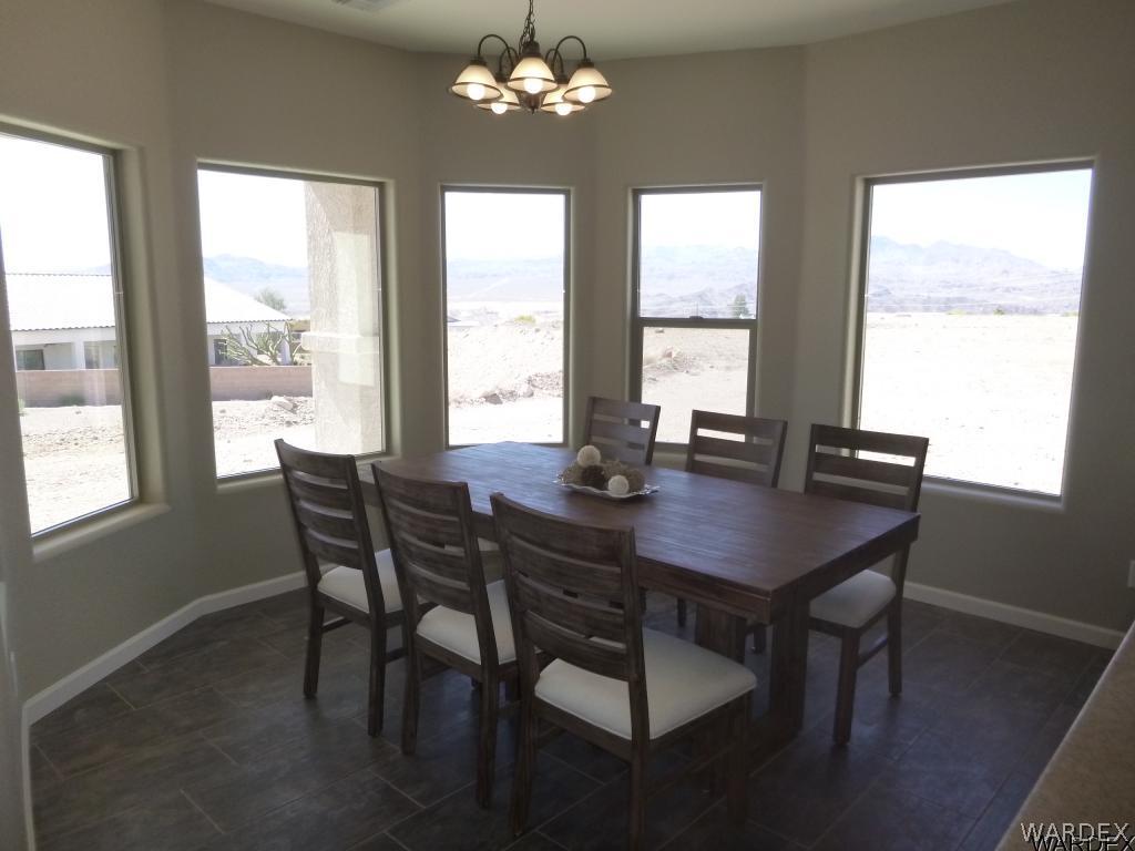 2673 Pegasus Ranch Road Bullhead City, AZ 86429 - Photo 10 of 36 Dining area with views