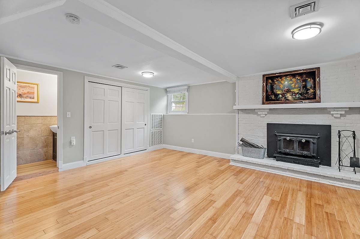 7 Vassar Drive Pelham, NH 03076 - Photo 20 of 37