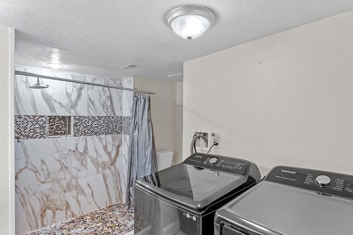 7 Vassar Drive Pelham, NH 03076 - Photo 23 of 37