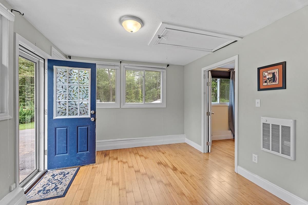 7 Vassar Drive Pelham, NH 03076 - Photo 27 of 37