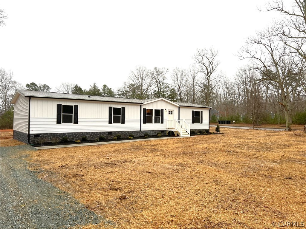 488 Chopping Road Mineral, VA 23117 - Photo 1 of 23 a view of a yard from a house