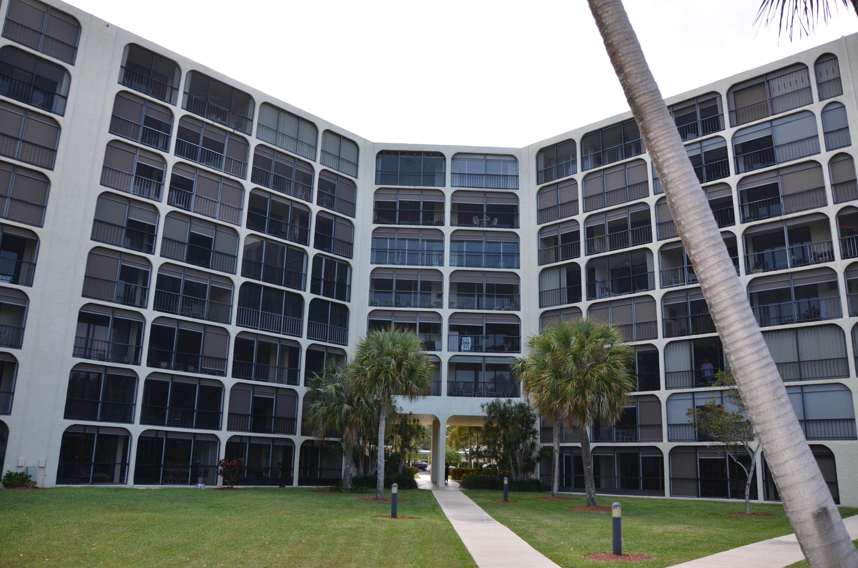 1627 Riverview Road, Unit 815 Deerfield Beach, FL 33441 - Photo 25 of 30 DSC_0149
