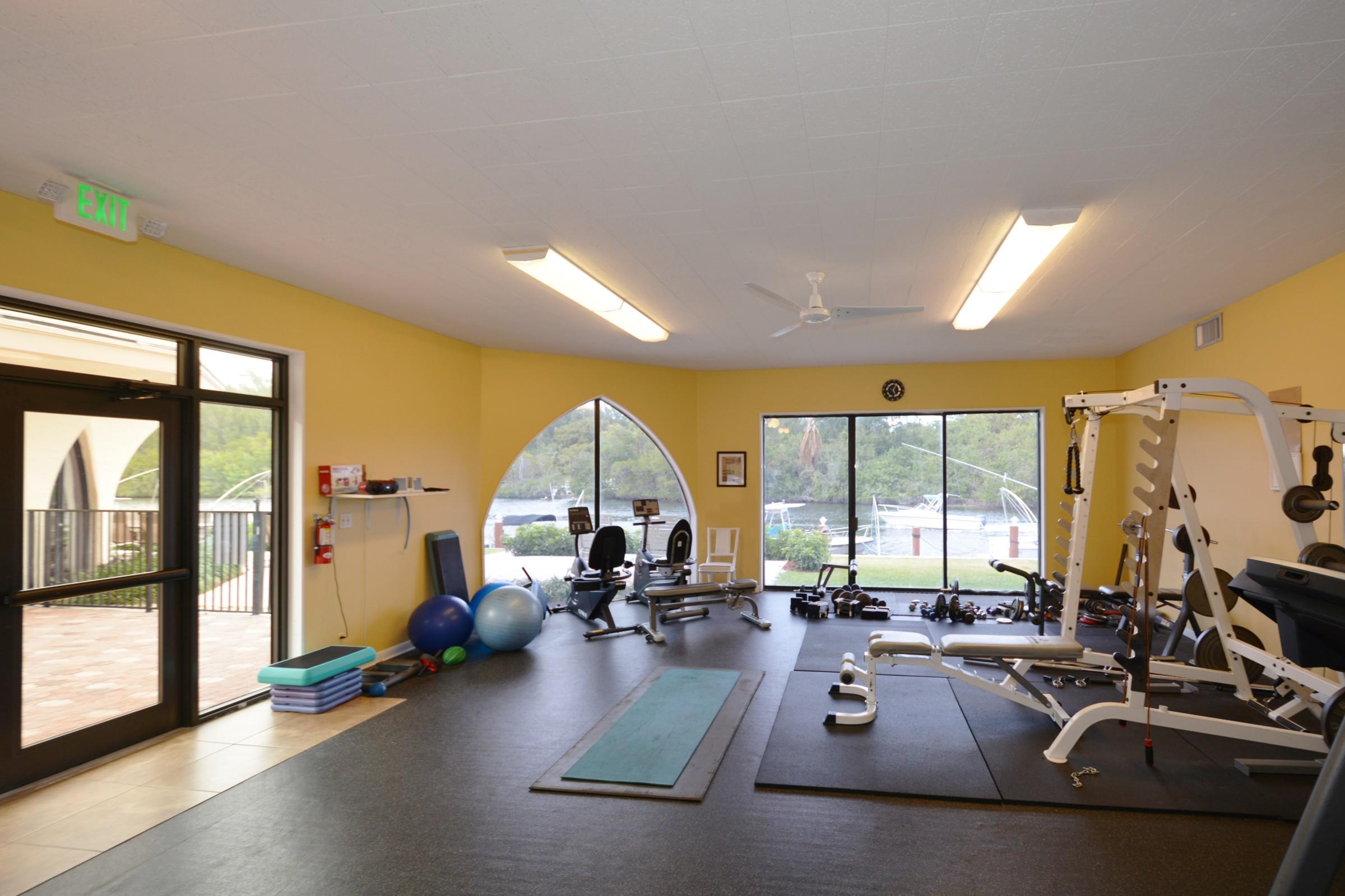 1627 Riverview Road, Unit 815 Deerfield Beach, FL 33441 - Photo 28 of 30 FITNESS ROOM