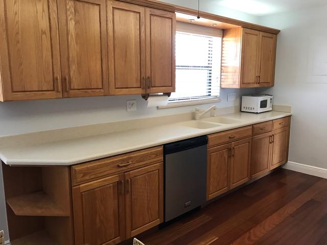 1627 Riverview Road, Unit 815 Deerfield Beach, FL 33441 - Photo 9 of 30 COUNTER SPACE