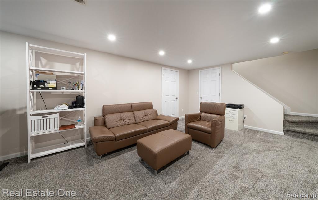 1271 Arms Court Rochester Hills, MI 48307 - Photo 34 of 71