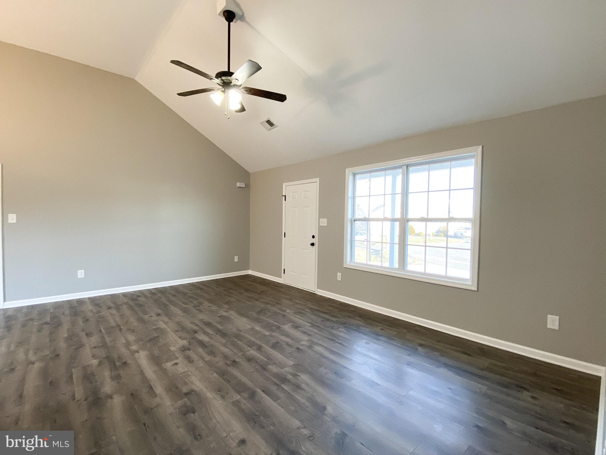 253 Gibson Road Inwood, WV 25428 - Photo 4 of 29 Gallery Image 4
