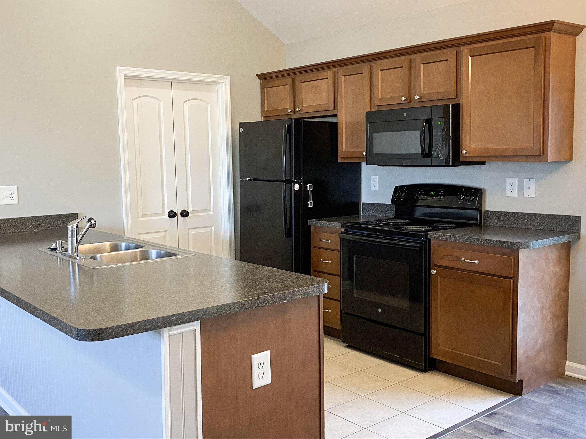 253 Gibson Road Inwood, WV 25428 - Photo 6 of 29 Gallery Image 6