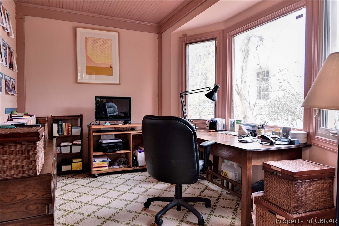 301 Indian Springs Road Williamsburg, VA 23185 - Photo 6 of 25 Cozy tiled office with a bay window.