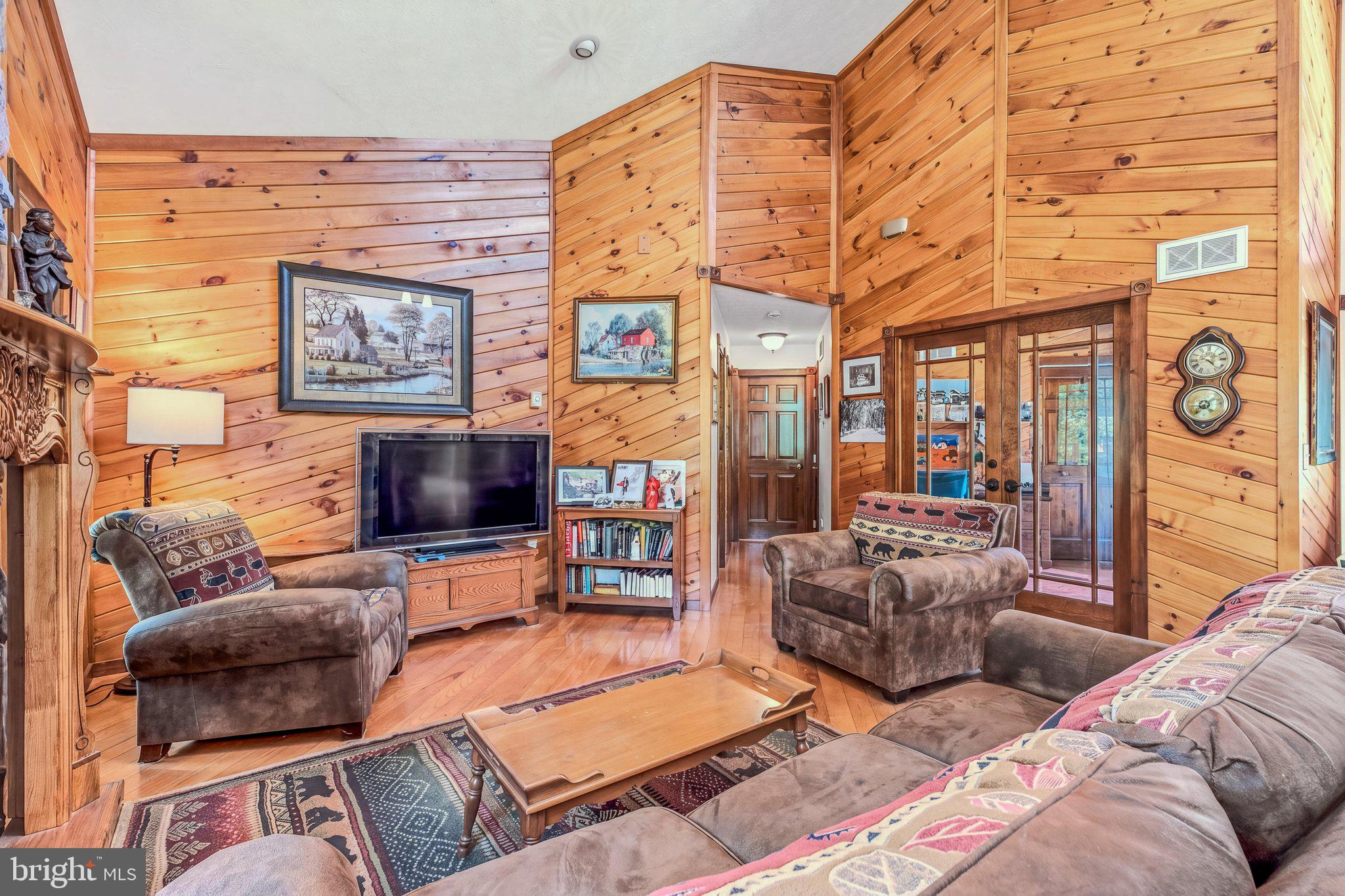 765 Whitetail Crossing Road Augusta, WV 26704 - Photo 14 of 77 Living Room