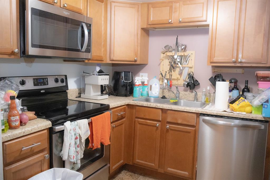 922 Lake Destiny Road, Unit H Altamonte Springs, FL 32714 - Photo 5 of 11