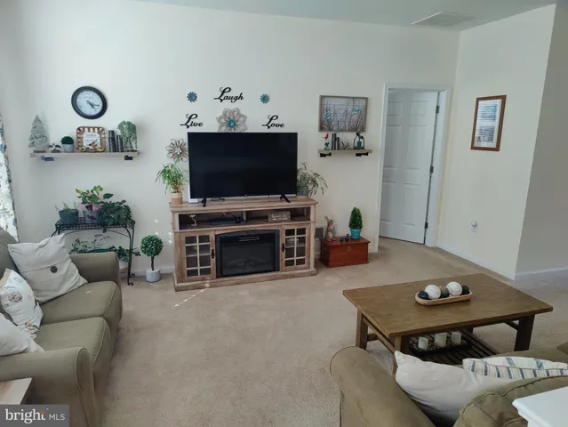 $339,997 | 117 East Clarendon Drive, Smyrna, DE 19977