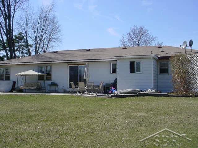 7245 Bell Birch Run, MI 48415 - Photo 11 of 12 20034762-13.JPG