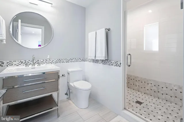 $6,499,000 | 11 South 3rd Street, Surf City, NJ 08008