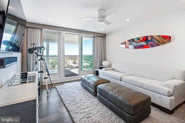 $6,499,000 | 11 South 3rd Street, Surf City, NJ 08008