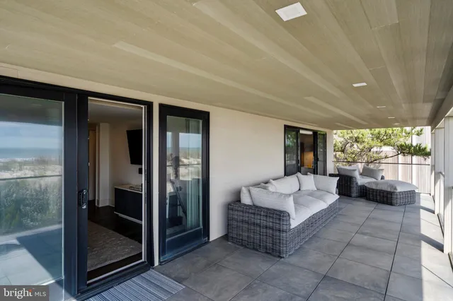 $6,499,000 | 11 South 3rd Street, Surf City, NJ 08008