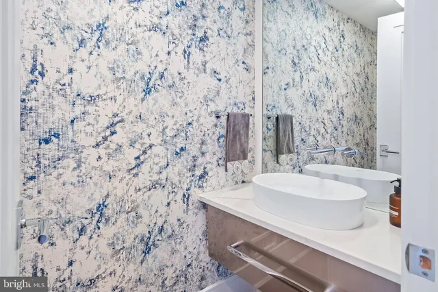 $6,499,000 | 11 South 3rd Street, Surf City, NJ 08008