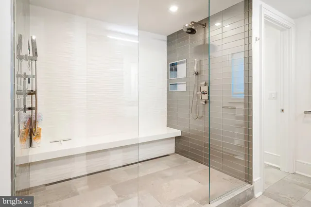 $6,499,000 | 11 South 3rd Street, Surf City, NJ 08008