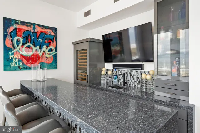 $6,499,000 | 11 South 3rd Street, Surf City, NJ 08008