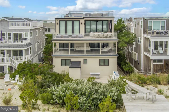 $6,499,000 | 11 South 3rd Street, Surf City, NJ 08008