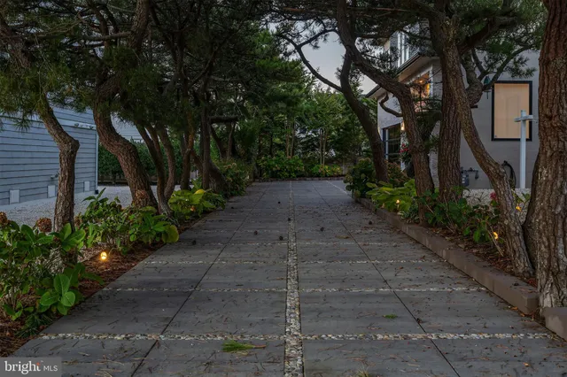 $6,499,000 | 11 South 3rd Street, Surf City, NJ 08008