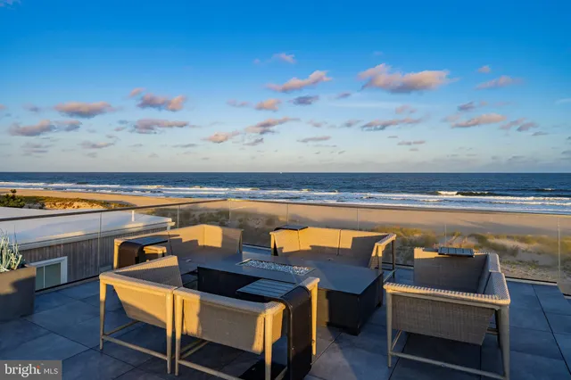 $6,499,000 | 11 South 3rd Street, Surf City, NJ 08008