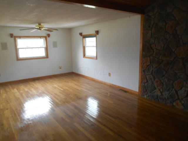 6045 Refugee Road Pickerington, OH 43147 - Photo 14 of 20