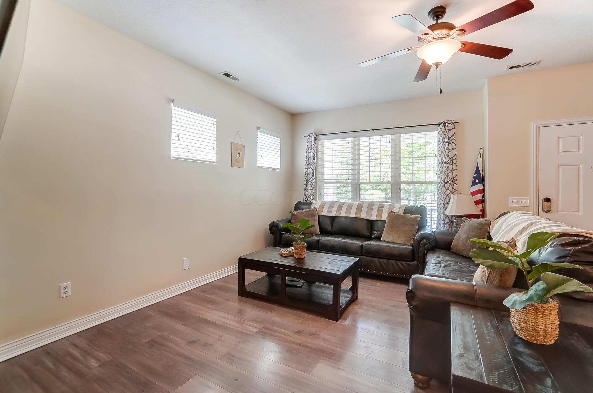 6127 Rackley Way Westerville, OH 43081 - Photo 8 of 55 005