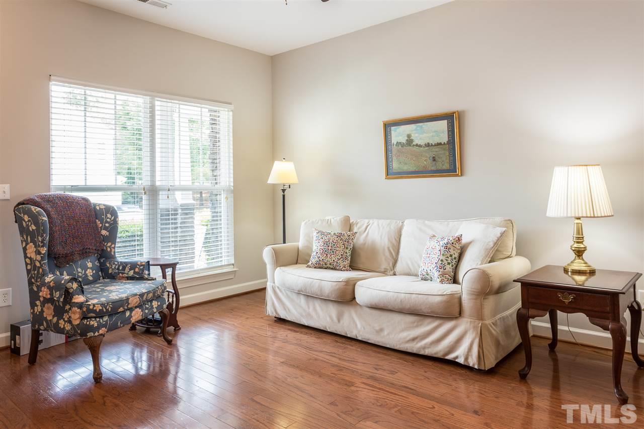 8013 Fanleaf Trail Raleigh, NC 27612 - Photo 8 of 29 Gallery Image 8