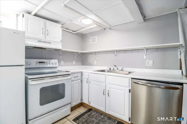 $639,000 | 3 9th Avenue, Danbury, CT 06810