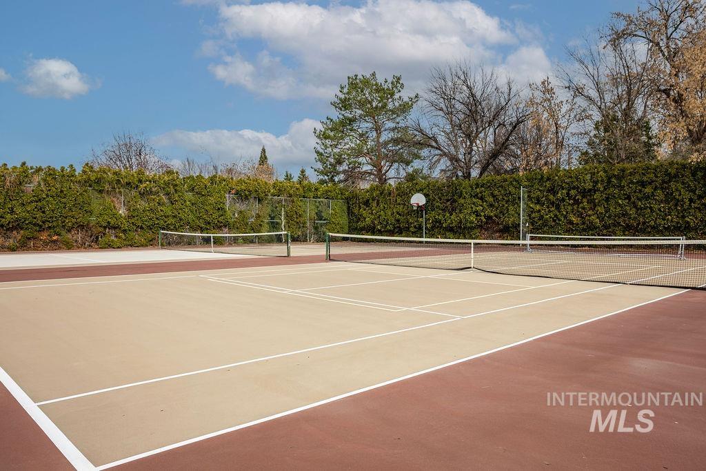 1561 Lenz Lane Boise, ID 83712 - Photo 27 of 29 View of tennis court