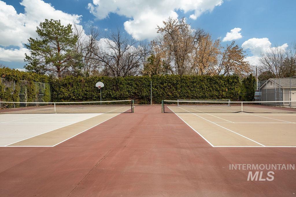 1561 Lenz Lane Boise, ID 83712 - Photo 28 of 29 View of tennis court