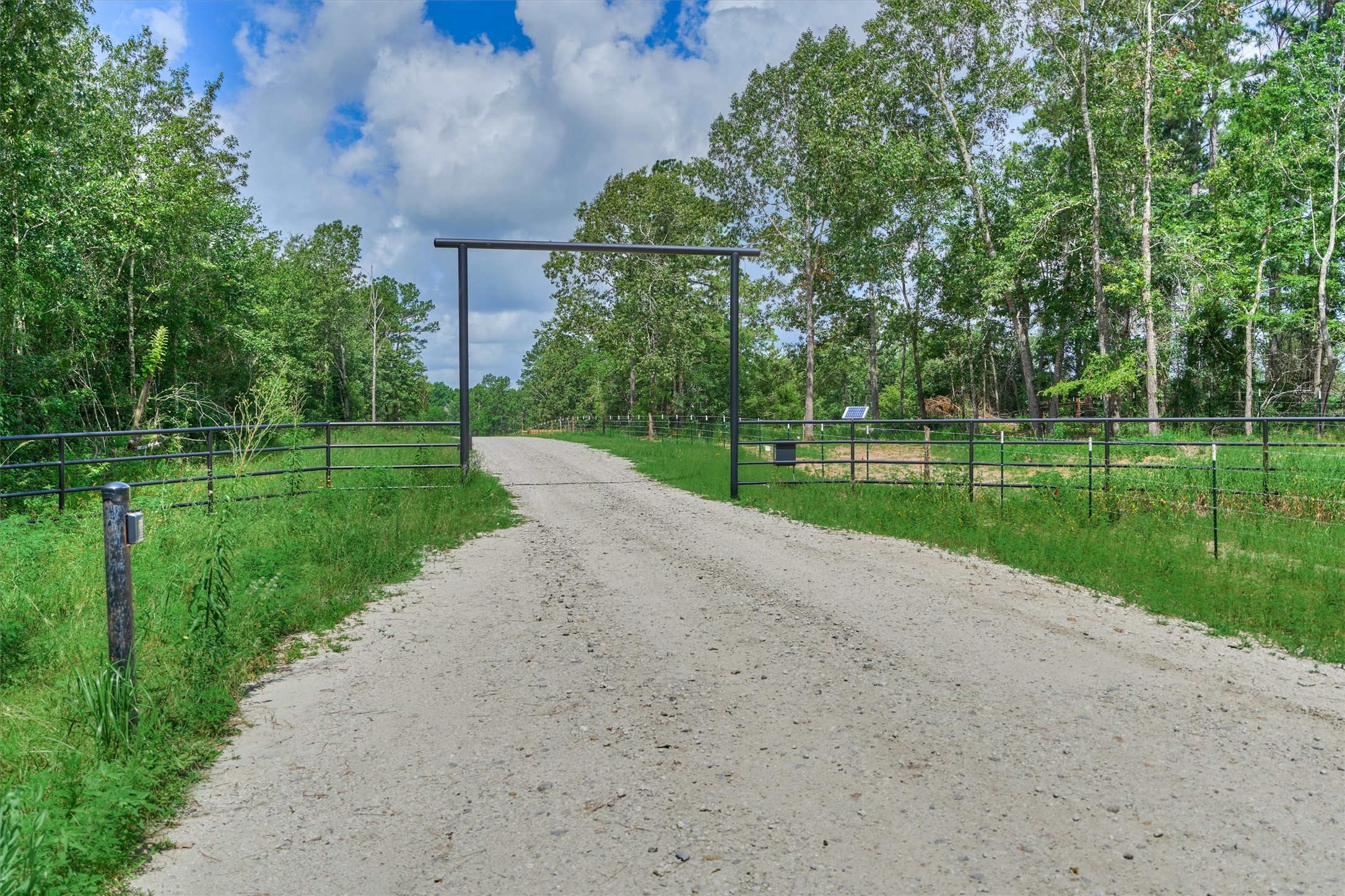 Tract C Tract C Sharp View Road Montgomery, TX 77356 - Photo 2 of 13 a view of a park