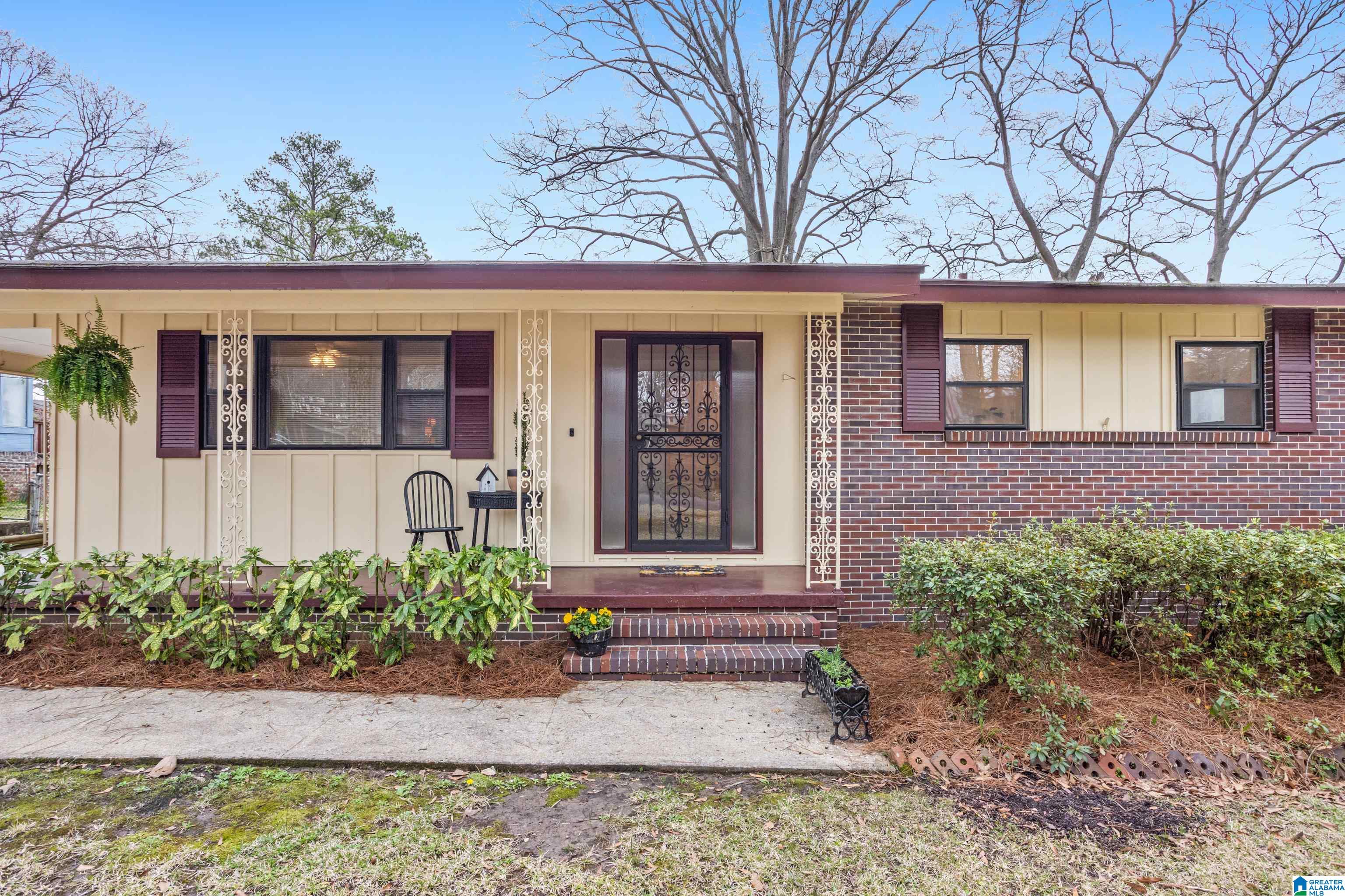 537 Edgecrest Drive Birmingham, AL 35209 - Photo 2 of 51