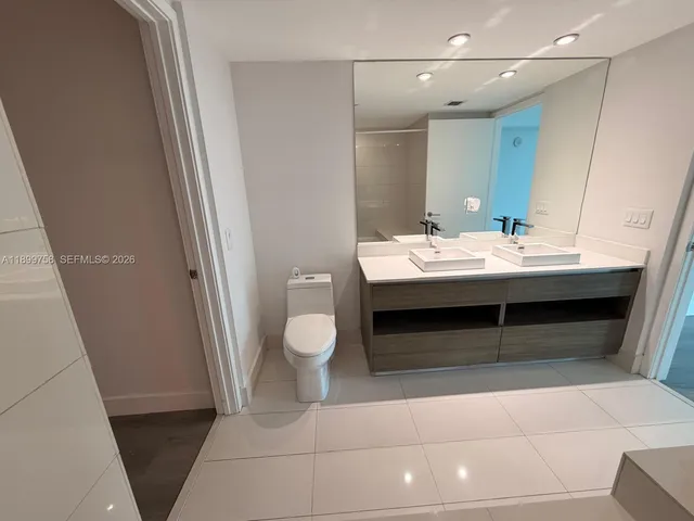 $3,800 | 1100 South Miami Avenue, Unit 2303, Miami, FL 33130