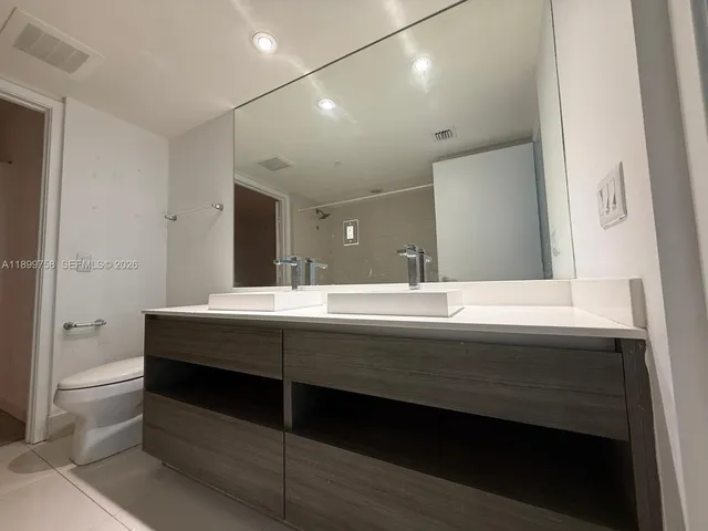 $3,800 | 1100 South Miami Avenue, Unit 2303, Miami, FL 33130