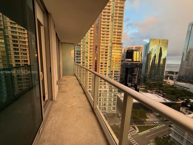 $3,800 | 1100 South Miami Avenue, Unit 2303, Miami, FL 33130