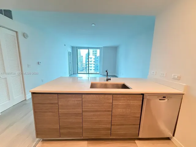 $3,800 | 1100 South Miami Avenue, Unit 2303, Miami, FL 33130